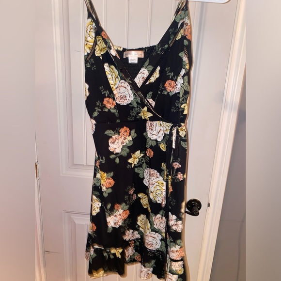 Black Flower Floral Mini Dress | Size: M | Bog Collection - Picture 1 of 4